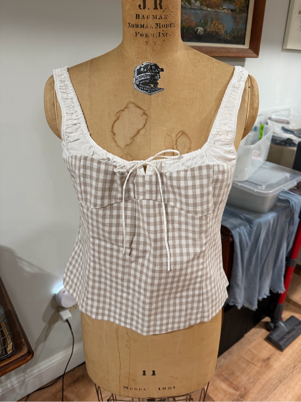 Elodie Gingham Tie-Front Camisole - White & Tan